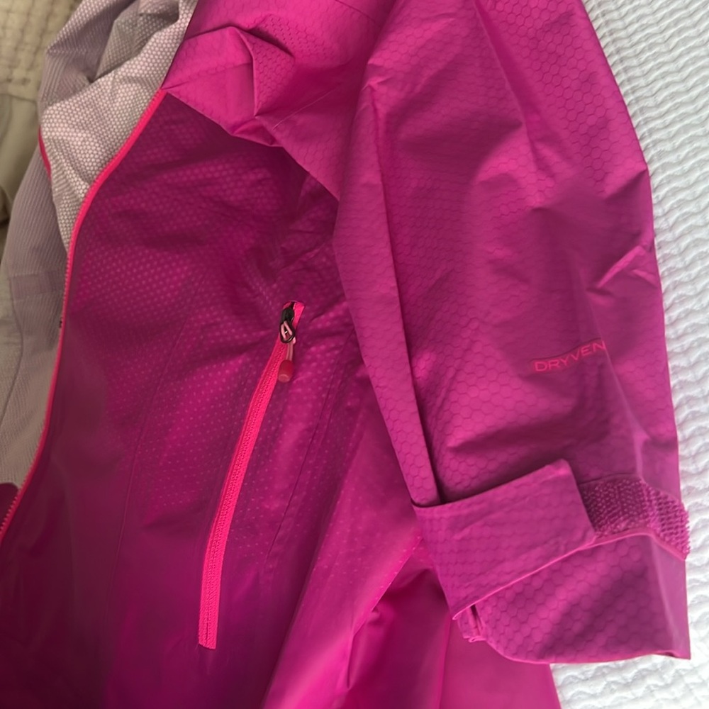 NWOT THE NORTH FACE WOMEN’S FUSEFORM DOT MATRIX JACKET - Picture 3 of 6